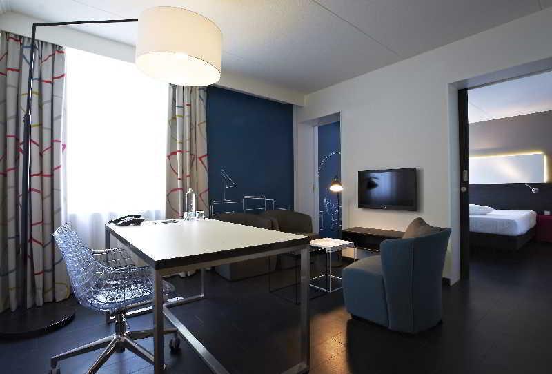 Postillion Hotel Deventer Esterno foto